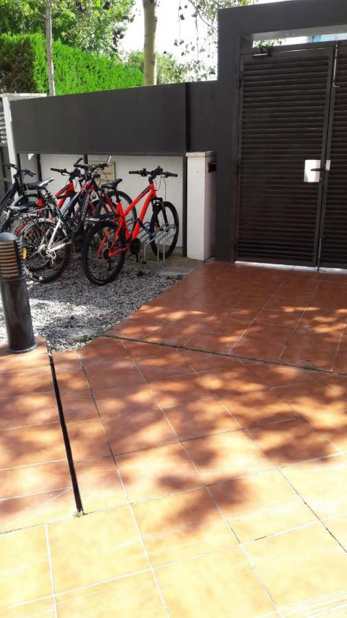 Apartamento Al Canal Roses Ngoại thất bức ảnh